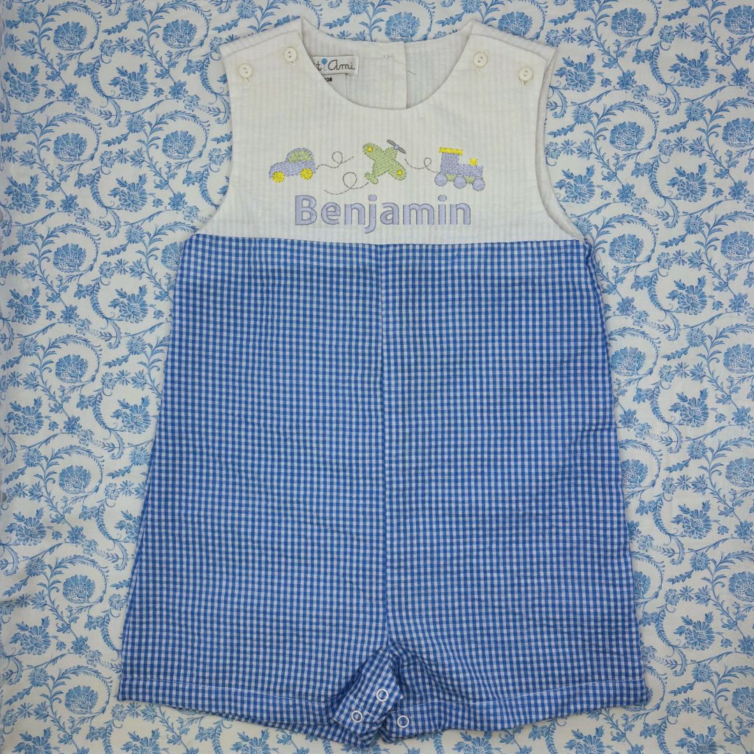 This Petit Ami seersucker sunsuit features buttons for easy adjustability and timeless seersucker fabric. The option to add a custom monogram leaves you with a personalized touch. Keep your little one stylish and comfortable this summer.